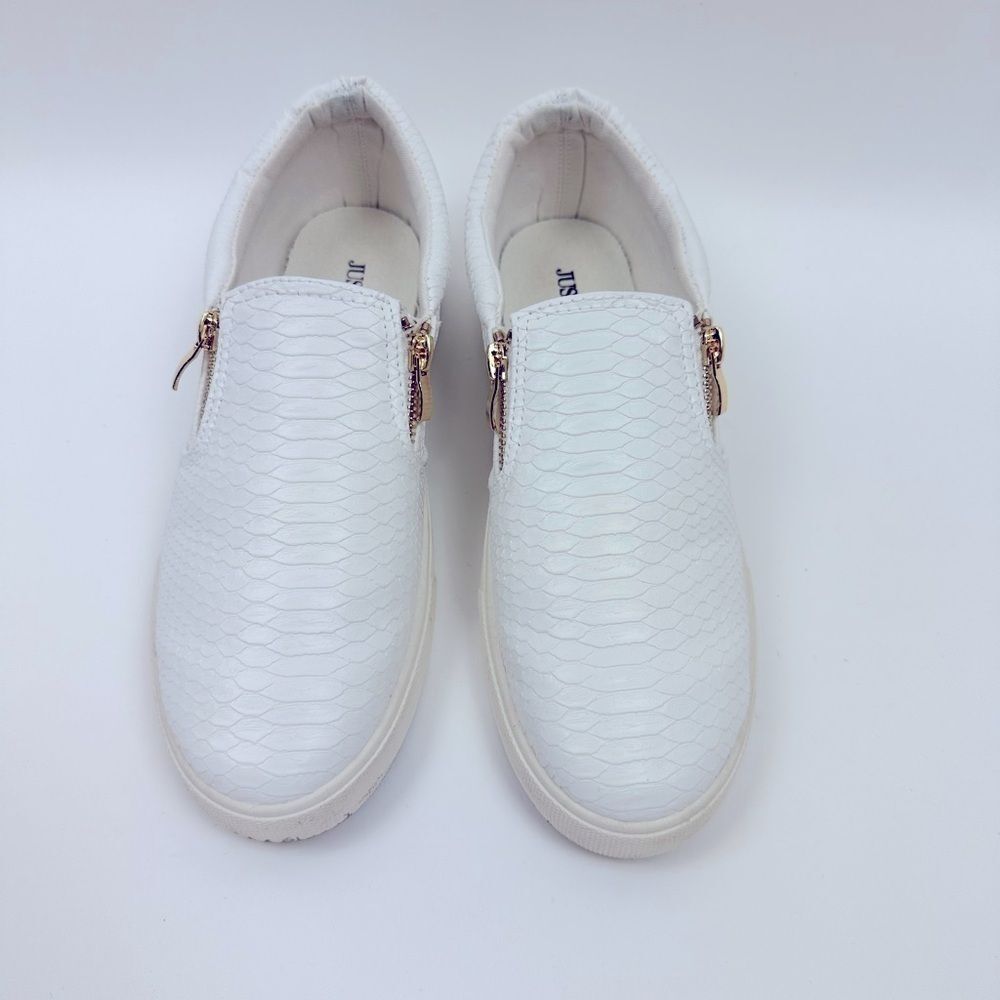 Women's Courtlyn Slip-On Sneaker